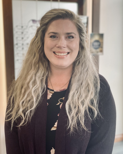 Kristina Jenny Hardy / Receptionist